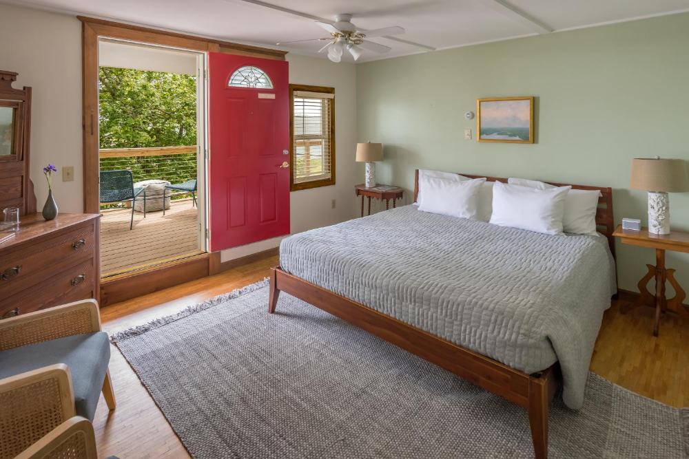 King Room with Sea View interior