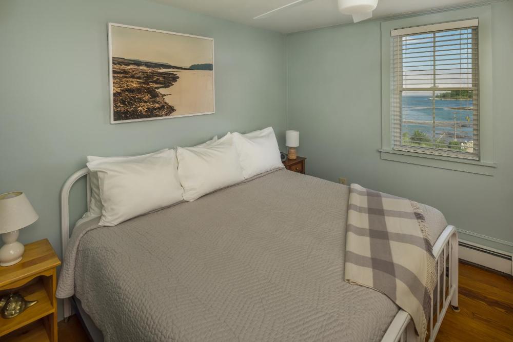 King Room with Sea View interior